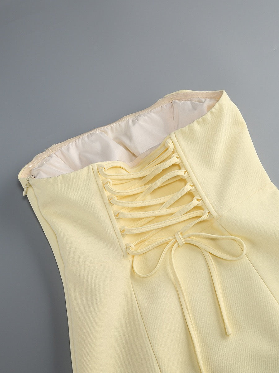 Women's Butter Yellow Strapless Evening Gown with Structured Corset-Inspired Bodice, Sculpted Waist, Voluminous Pleated Tulle Maxi Skirt & Romantic 3D Floral Appliqué Details