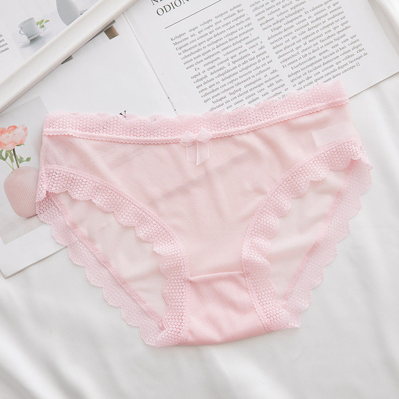 Women's Panties Sexy Lace Lingerie Net Yarn Thin Briefs Girls Bow Hollow Out Low-Rise Seamless Underpants