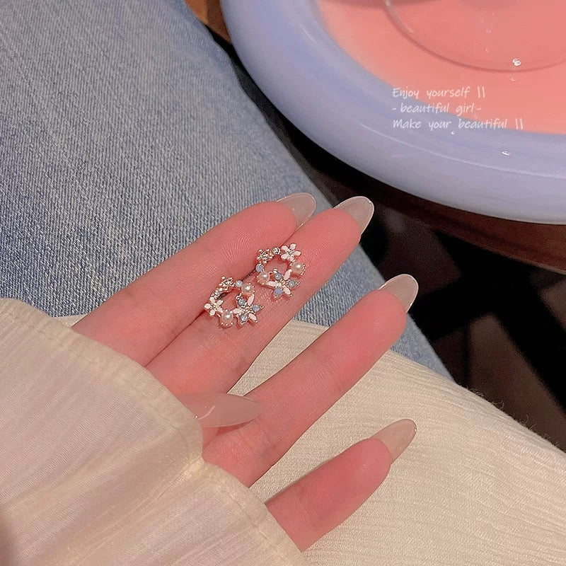 Fashion Crystal Rhinestone Flower Shape Cute small stud Earring for woman