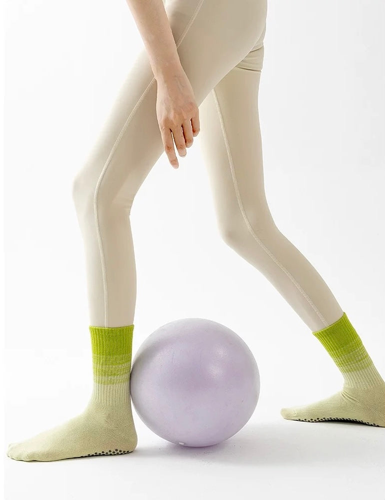 Yoga Socks Cotton Dot Silicone Terry Non-slip Women Pilates Grip Knee-high Slouch Socks