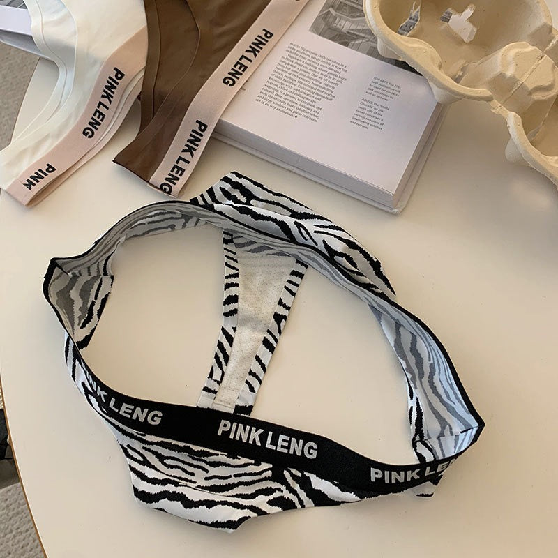 Sexy Thongs Low Waist Ice Silk Seamless Underwear for Women Sports Traceless Breathable Cotton Crotch Panties