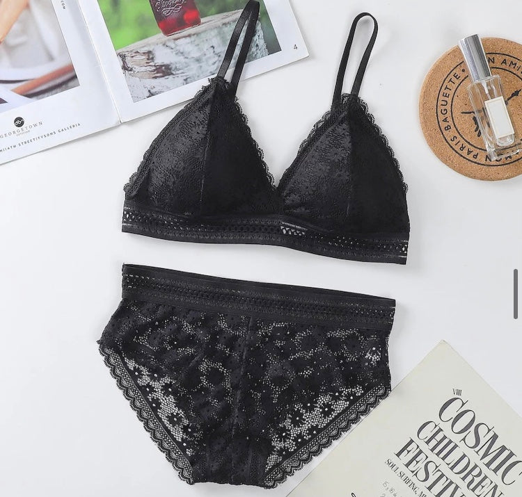 French Triangle Cup Bikini Bra Thin Sling No Steel Ring With Insert Lace Underwear Set Women