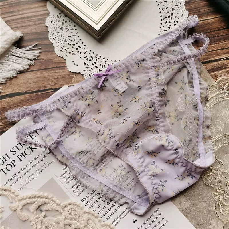 Comfortable Japanese Sweet Breathable Elastic Flower Briefs Lingerie Sexy Elastic Lace Panties Female Underwear