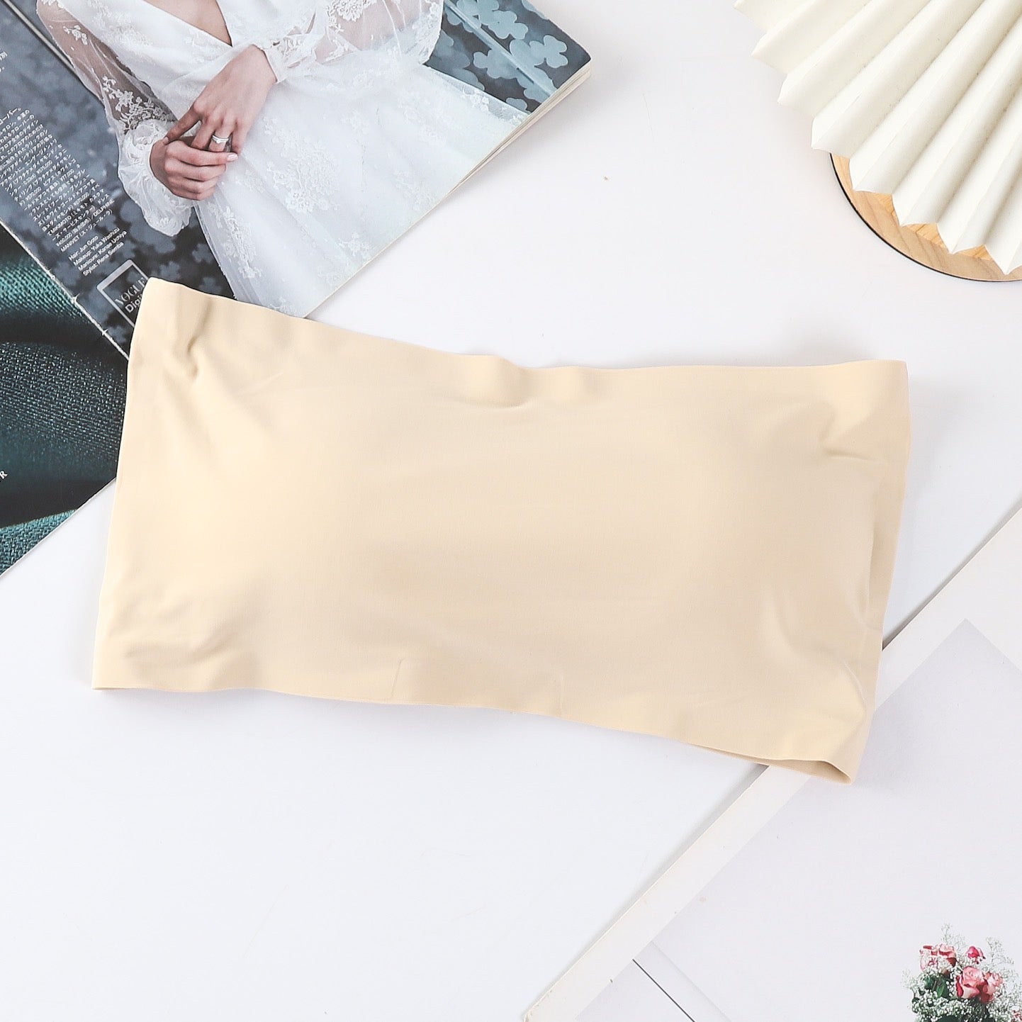 Sexy Ice Silk Seamless Shoulder Warp Gathered Non-slip Beauty Strap Chest Pad Vest Women's Small Breast Tube Top Underwear