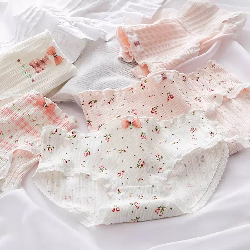 Women's Cotton Panties Mid Waist Comfortable Breathable Cute Sweet FLOWR  Girl Briefs Underwear Female