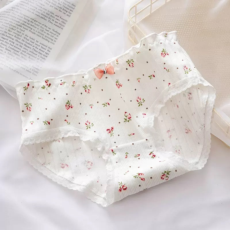 Women's Cotton Panties Mid Waist Comfortable Breathable Cute Sweet FLOWR  Girl Briefs Underwear Female