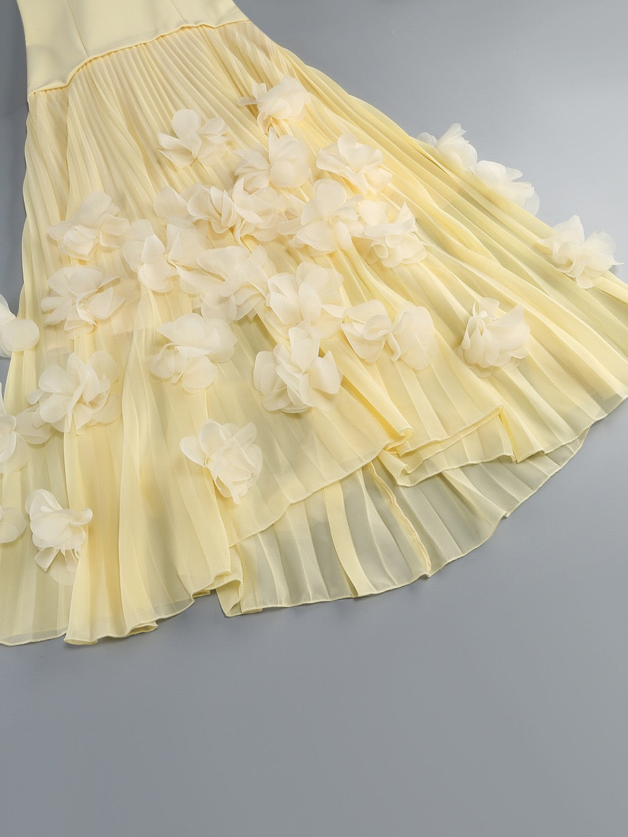 Women's Butter Yellow Strapless Evening Gown with Structured Corset-Inspired Bodice, Sculpted Waist, Voluminous Pleated Tulle Maxi Skirt & Romantic 3D Floral Appliqué Details