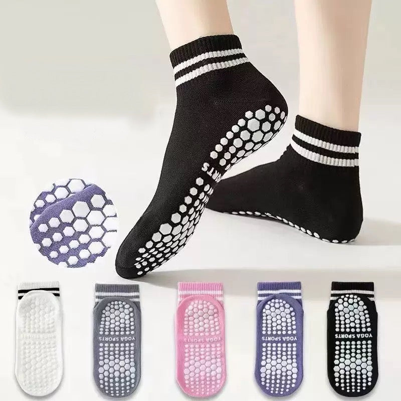 Cotton Anti Slip Yoga Socks Medium Length Socks Solid Color Fitness Pilates Women's Sports Socks Gradient Color Socks