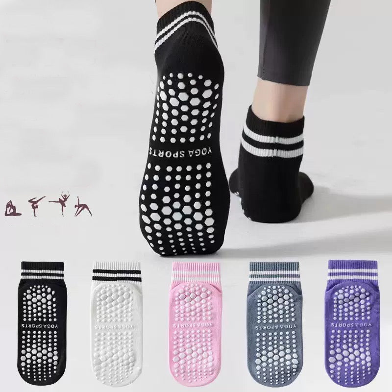 Cotton Anti Slip Yoga Socks Medium Length Socks Solid Color Fitness Pilates Women's Sports Socks Gradient Color Socks