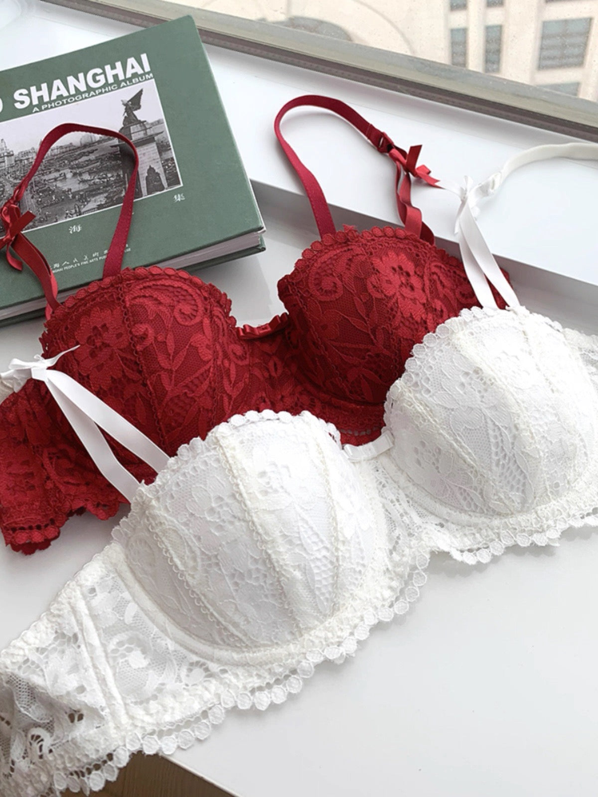 Women Bras Sexy Lace Half Cup  French Style Lingerie Soft Deep V Top Breathable Back Closure Thin Bralette