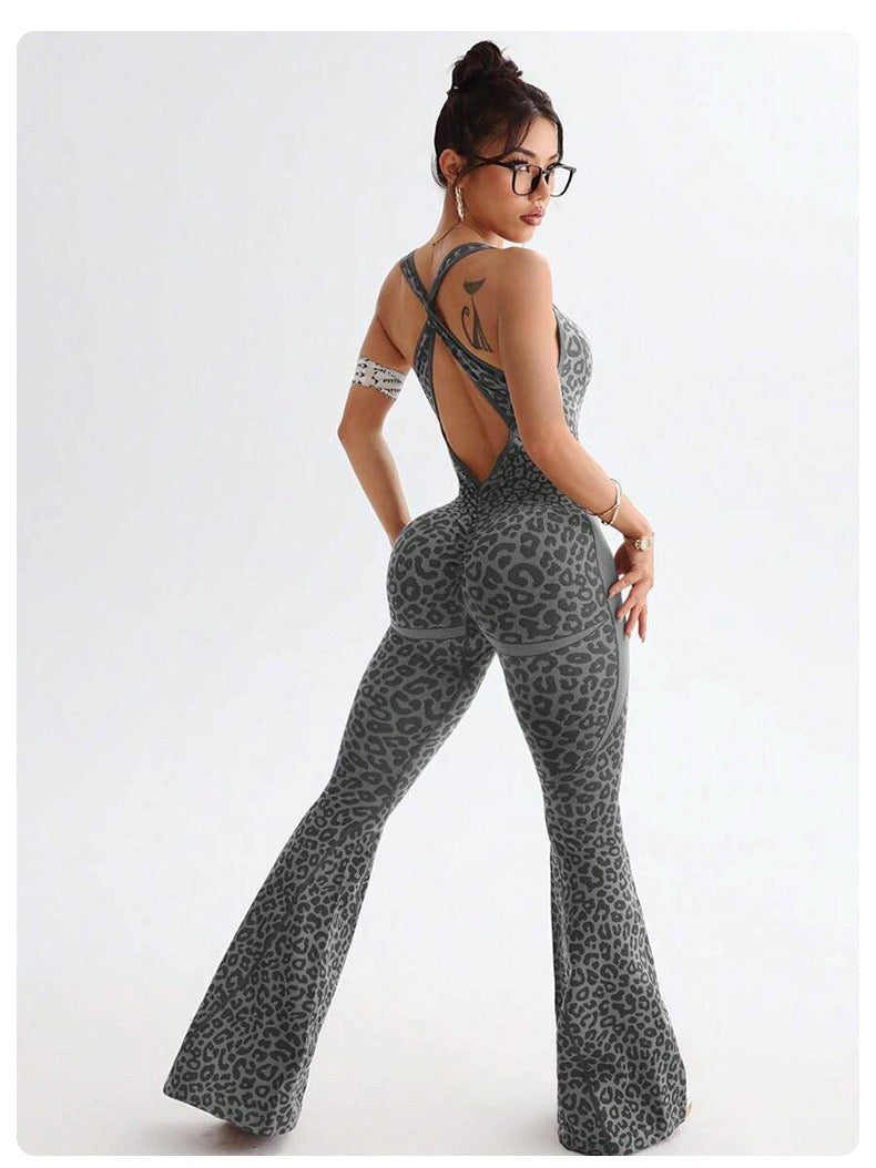 Women Seamless Jumpsuits Long Sleeve One Piece Yoga Overalls Backless Leopard Fitness Gym Bodysuits Flare Pants Sports Tracksuit