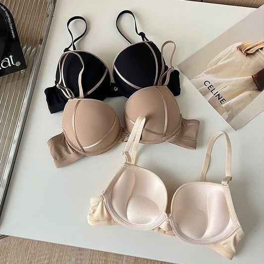 Women’s Wireless Push Bra – No Traces, Anti-Sagging, Seamless Support for Small Busts with Stylish Letter Print