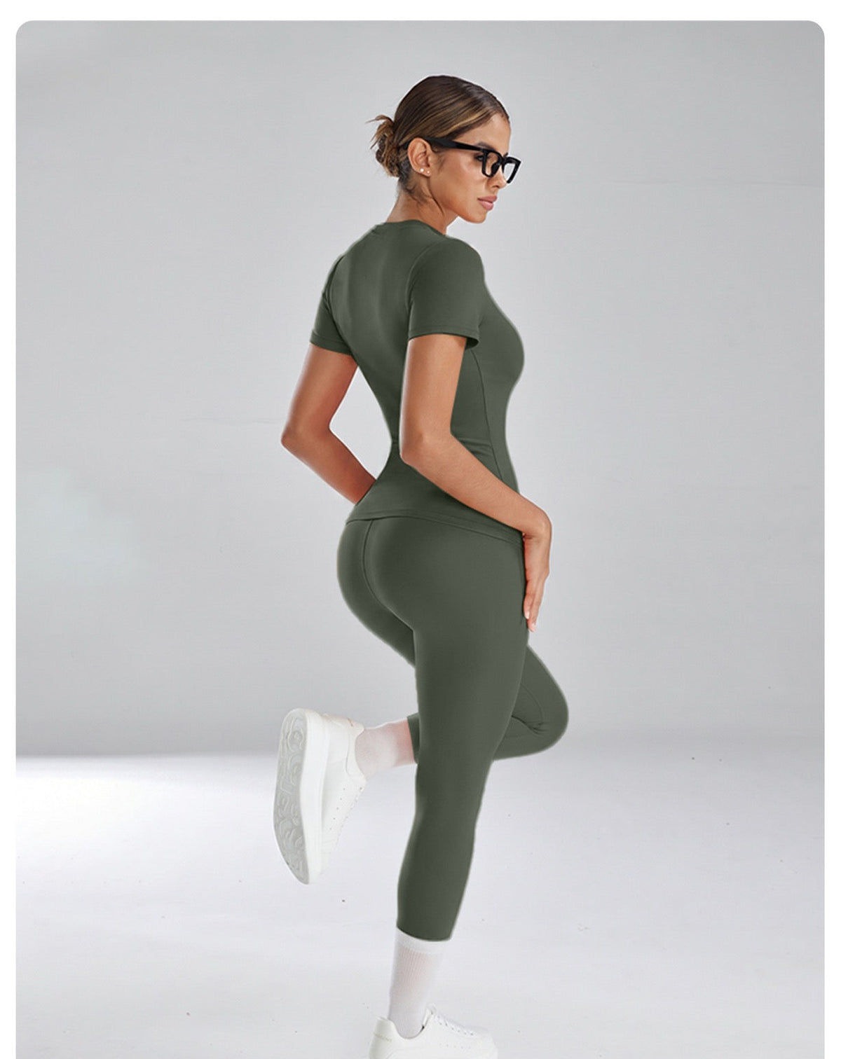 Sports Set Women Two-piece Tight Quick Drying Hip Lifting Workout Clothes Outdoor Sports Yoga Set