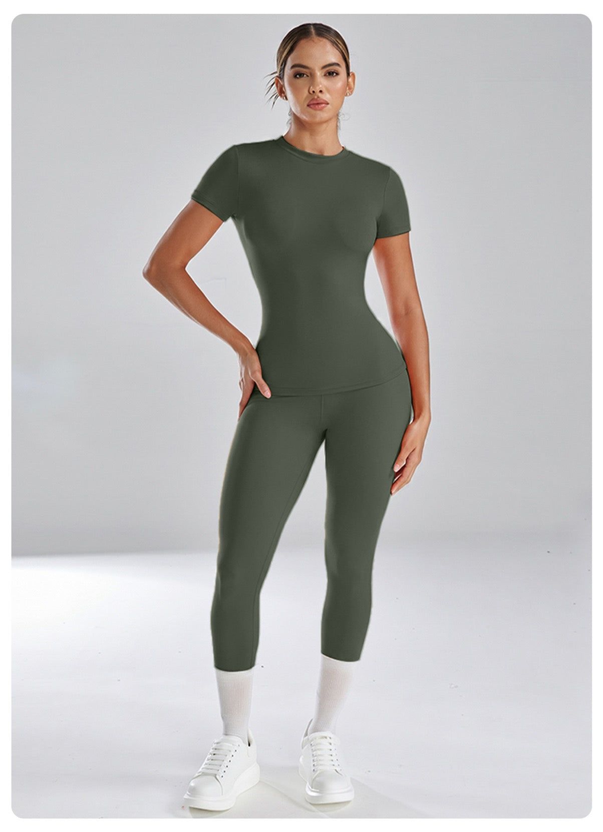 Sports Set Women Two-piece Tight Quick Drying Hip Lifting Workout Clothes Outdoor Sports Yoga Set