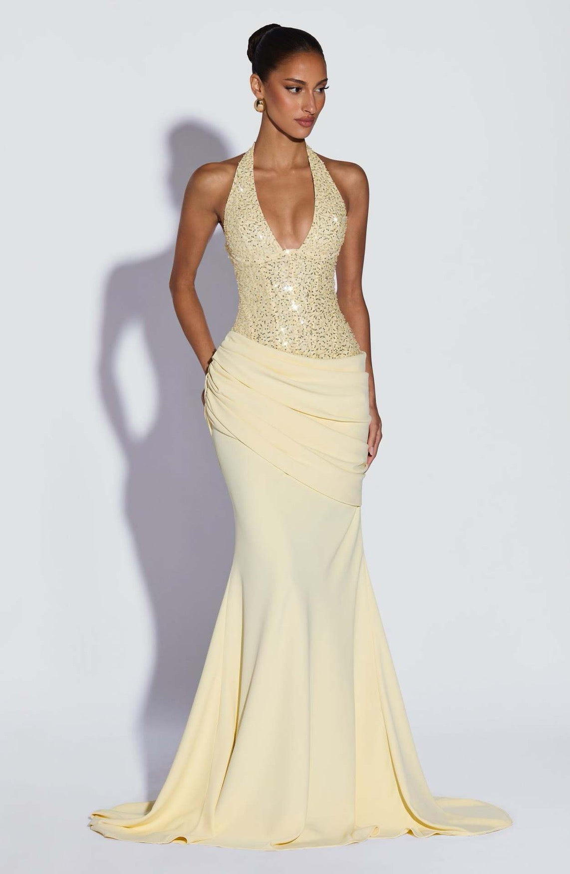Halter Neck Sequin Evening Gown Deep V Ruched Waist Pleats Bodycon Mermaid Vestidos De Fiesta Elegantes Para Mujer Lujo