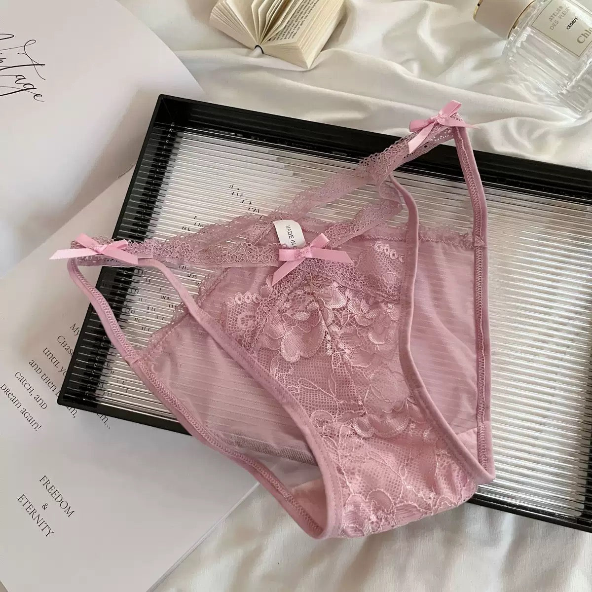 Sexy Lace Panties Cute Bowknot Lace Underwear With Butt Lifting & Breathable Design Wholesale