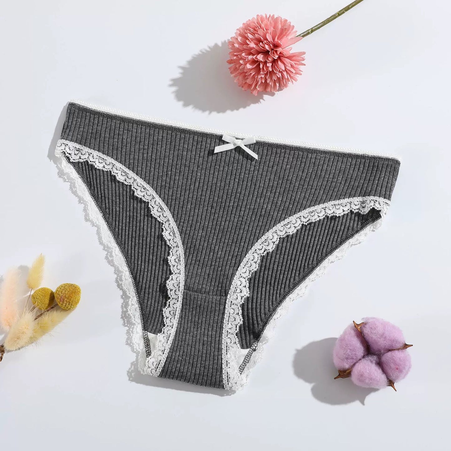 Lace Cotton Women’s Underwear – Soft Seamless Thong, Low Waist, Comfortable Everyday Lingerie.