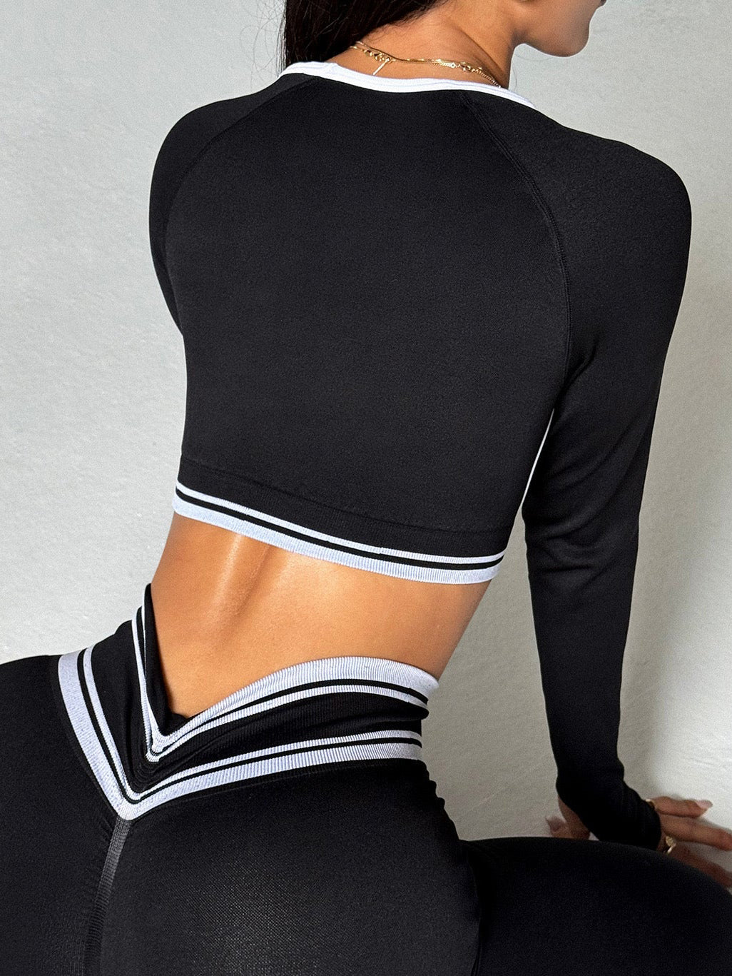 Ladies Seamless Sports Tank Top Fashion Decor Yoga Outdoor High Elasticity Sleeveless U-Back Vest