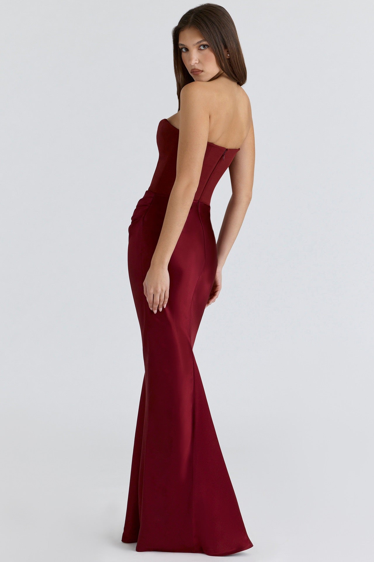 Women's Strapless Evening Dress Sexy Satin Pleated High Waist Skinny Party Dresses 2026 New Elegant Chic Design Sense Long Dress