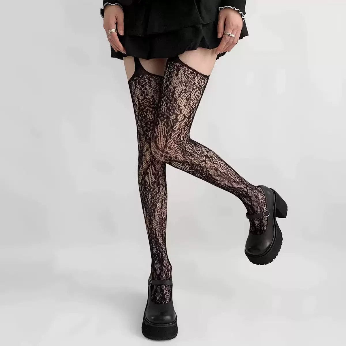 Women's fishnet stockings, black fishnet stockings, sexy stockings with provocative cuts for women, trendy and modern.