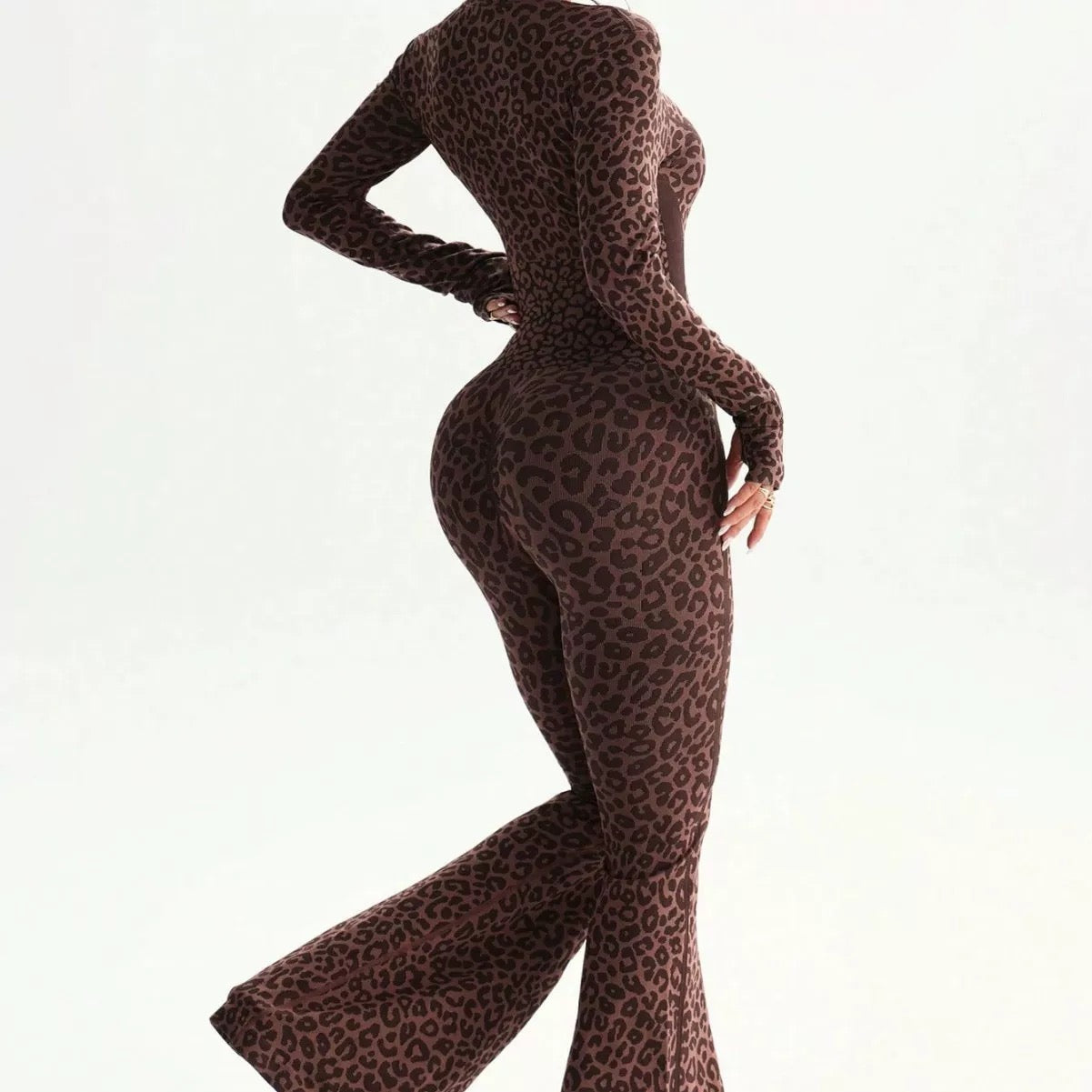 Women Seamless Jumpsuits Long Sleeve One Piece Yoga Overalls Backless Leopard Fitness Gym Bodysuits Flare Pants Sports Tracksuit