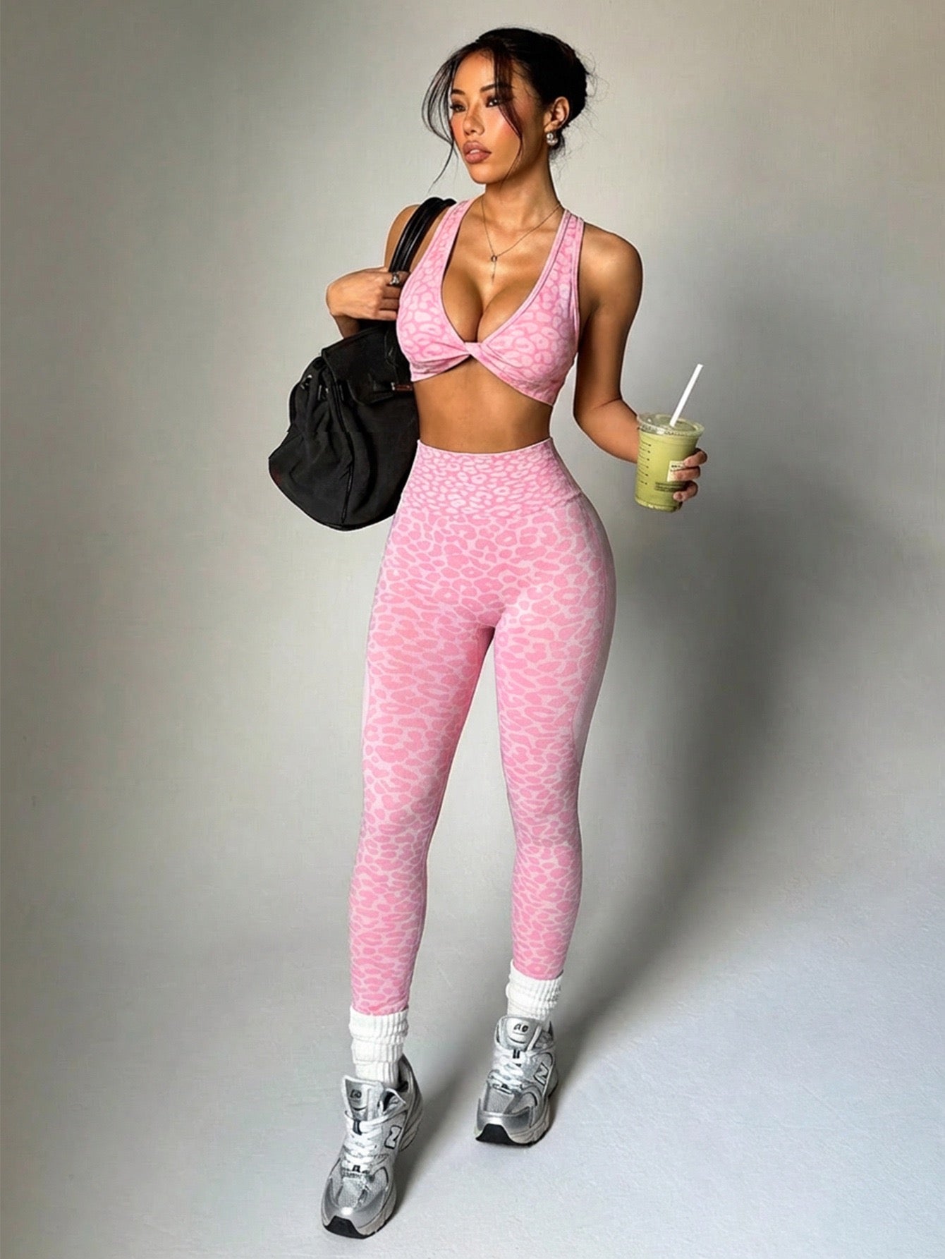 2PCS Set Women's Leopard Print Yoga Seamless High-Waisted Leggings Sports Bra Activewear Workout Fitness Clothing Set
