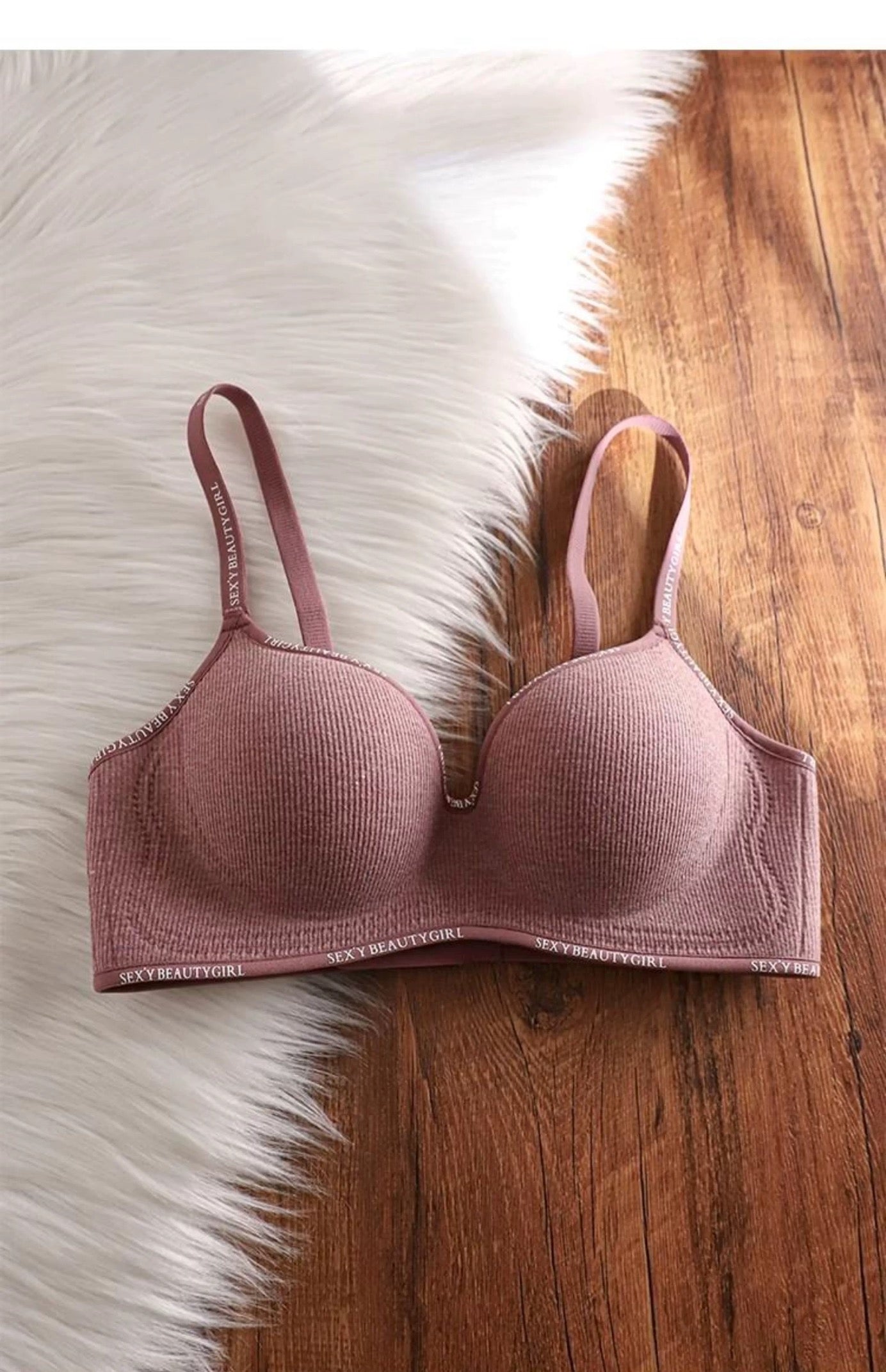 Women’s Wireless Half-Push Bra – No Traces, Anti-Sagging, Seamless Support for Small Busts with Stylish Letter Print