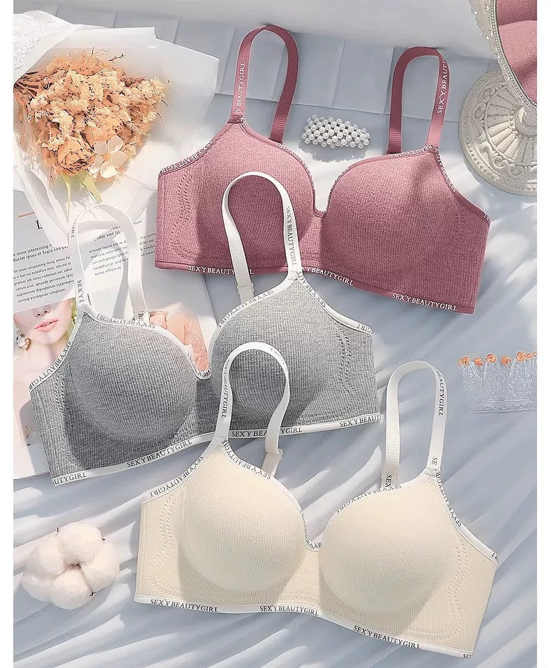 Women’s Wireless Half-Push Bra – No Traces, Anti-Sagging, Seamless Support for Small Busts with Stylish Letter Print