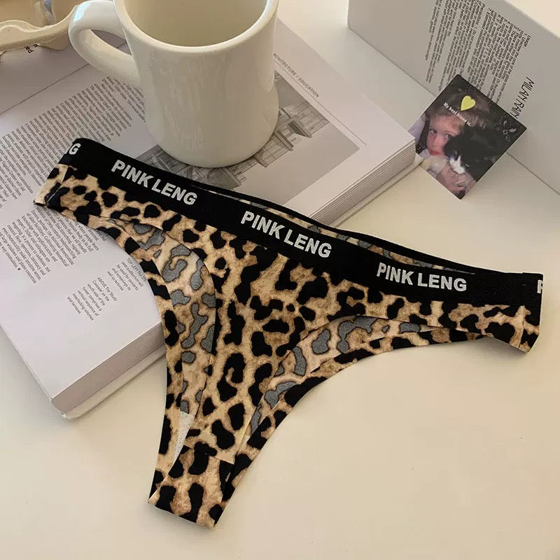 Sexy Thongs Low Waist Ice Silk Seamless Underwear for Women Sports Traceless Breathable Cotton Crotch Panties