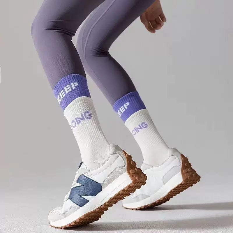 Cotton Anti Slip Yoga Socks Medium Length Socks Solid Color Fitness Pilates Women's Sports Socks Gradient Color Socks