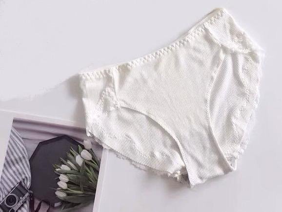 Lace Edge Solid Color Cute Pantie