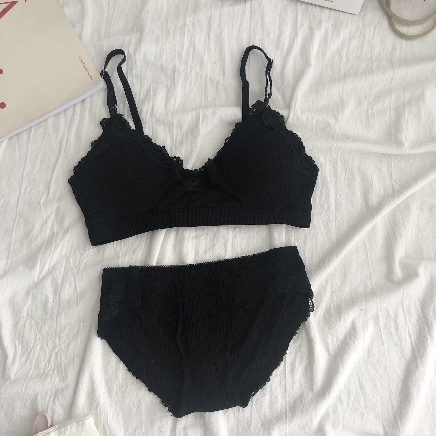 Lady Sexy Elegant Bra and Panty Set Women Bras Underwear Female Push up Bra Lingeries Bra Sets VS Brief Set Lingerie Set